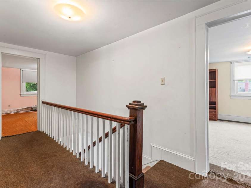 2407 Main Street, Kannapolis, NC 28081.  MLS# CAR4288336, YatesRealty ID 32559. 