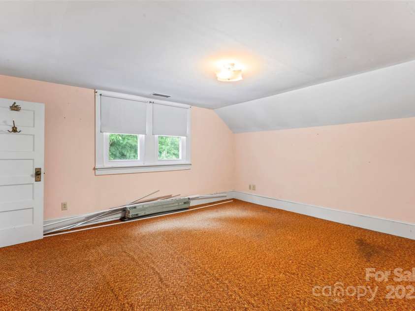 2407 Main Street, Kannapolis, NC 28081.  MLS# CAR4288336, YatesRealty ID 32559. 