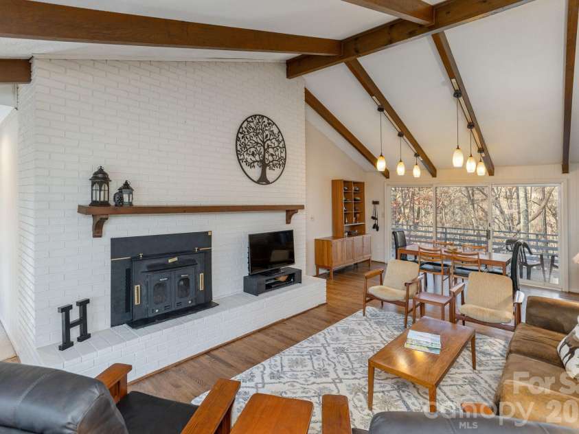 250 Butternut Lane, Brevard, NC 28712.  MLS# CAR4316894, YatesRealty ID 3256. Living Room
