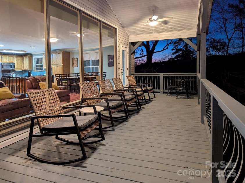 547 Lake Shore Drive, Norwood, NC 28128.  MLS# CAR4228064, YatesRealty ID 3256. 