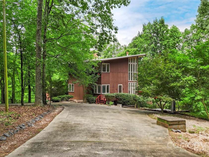 25260 Stony Mountain Road, Albemarle, NC 28001.  MLS# CAR4289872, YatesRealty ID 32560. 