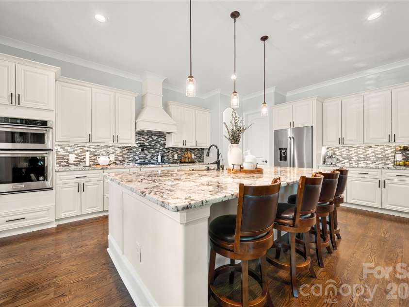4306 Rolling Acres Road, Charlotte, NC 28213.  MLS# CAR4394686, YatesRealty ID 32560. 