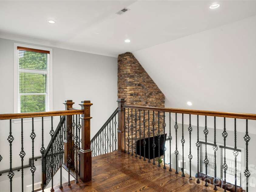 4306 Rolling Acres Road, Charlotte, NC 28213.  MLS# CAR4394686, YatesRealty ID 32560. 