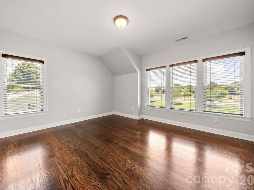 4306 Rolling Acres Road, Charlotte, NC 28213.  MLS# CAR4394686, YatesRealty ID 32560. 