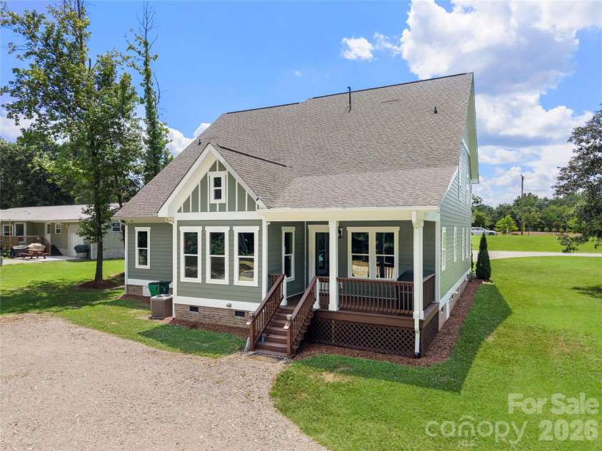 4306 Rolling Acres Road, Charlotte, NC 28213.  MLS# CAR4394686, YatesRealty ID 32560. 