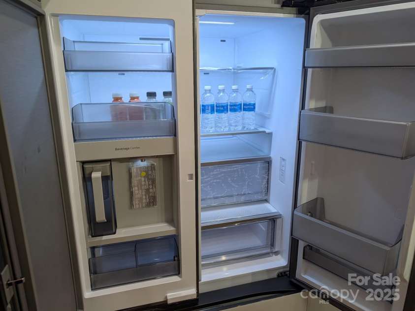 14 Blalock Avenue, Asheville, NC 28803.  MLS# CAR4288201, YatesRealty ID 32561. 