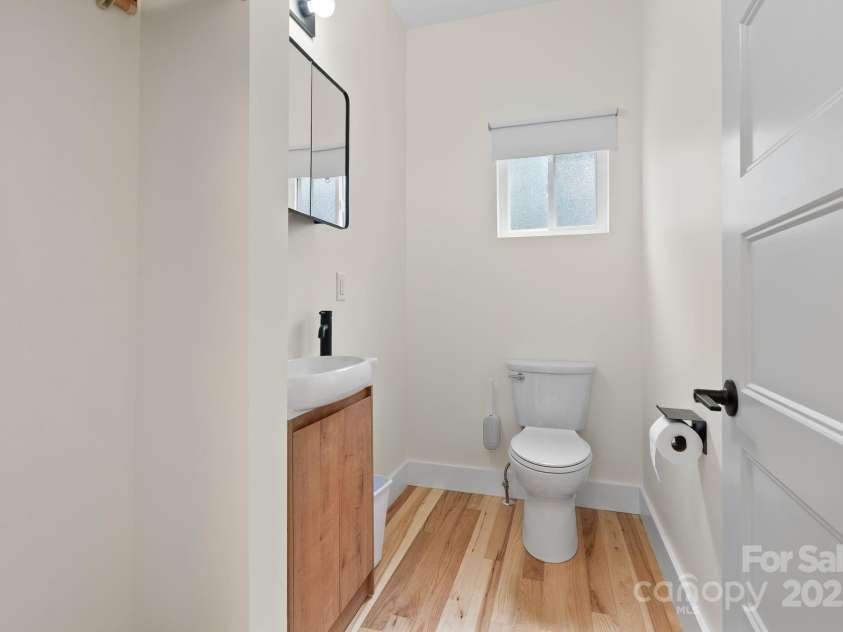 14 Blalock Avenue, Asheville, NC 28803.  MLS# CAR4288201, YatesRealty ID 32561. 