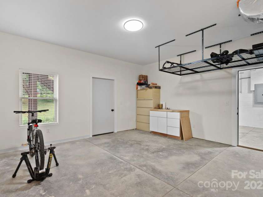 14 Blalock Avenue, Asheville, NC 28803.  MLS# CAR4288201, YatesRealty ID 32561. 