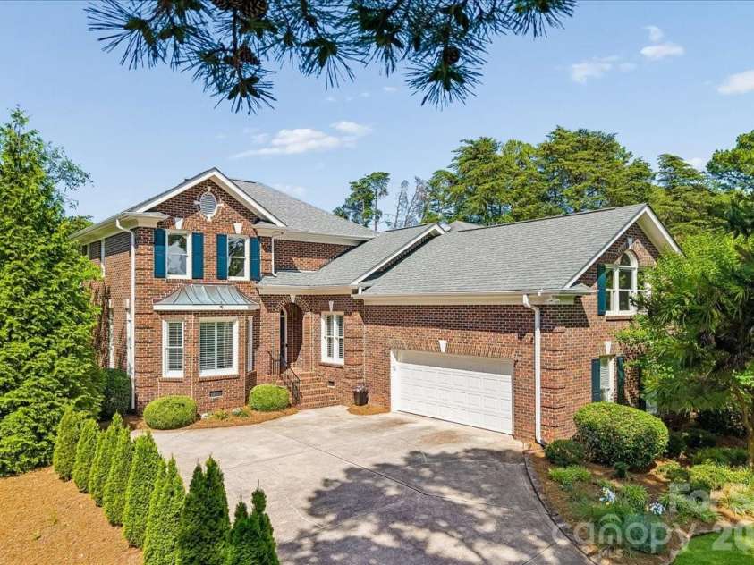 17229 Green Dolphin Lane, Cornelius, NC 28031.  MLS# CAR4396163, YatesRealty ID 32562. 