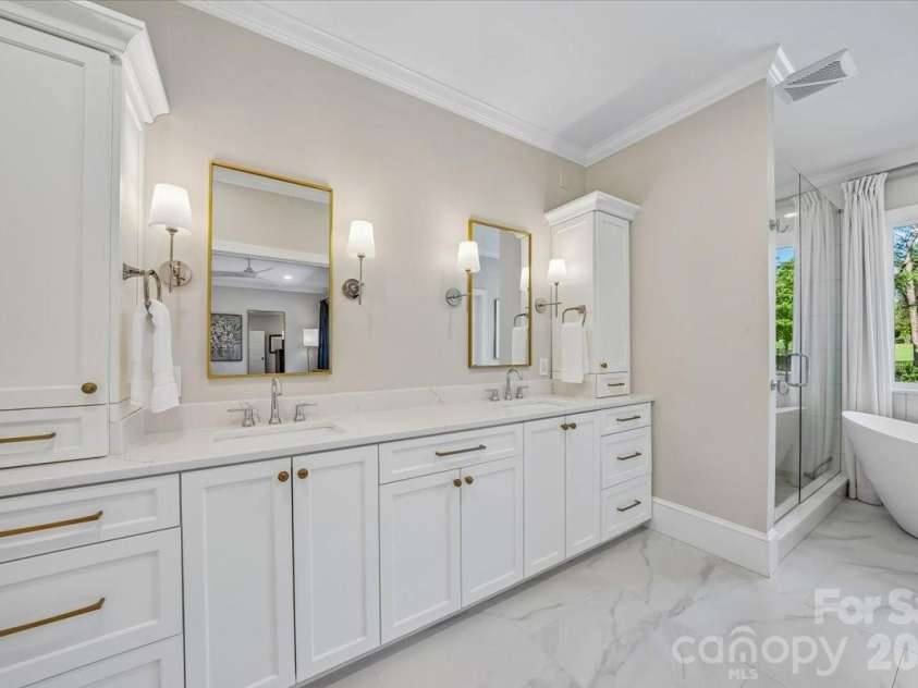 17229 Green Dolphin Lane, Cornelius, NC 28031.  MLS# CAR4396163, YatesRealty ID 32562. 