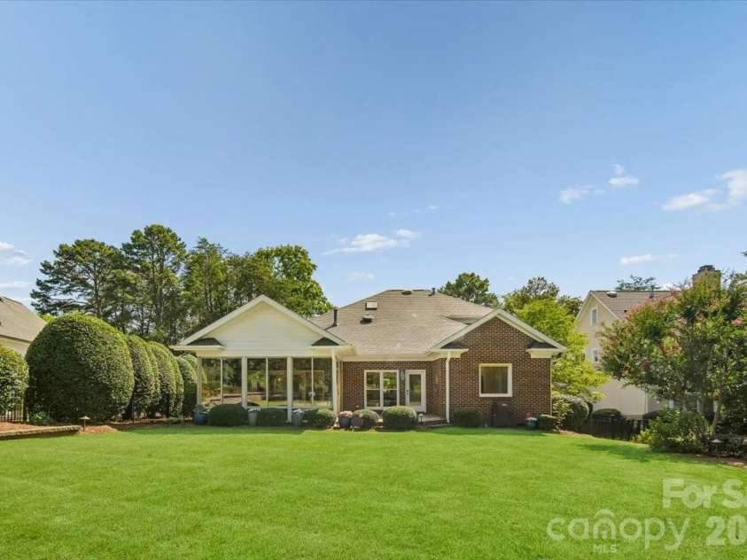 17229 Green Dolphin Lane, Cornelius, NC 28031.  MLS# CAR4396163, YatesRealty ID 32562. 