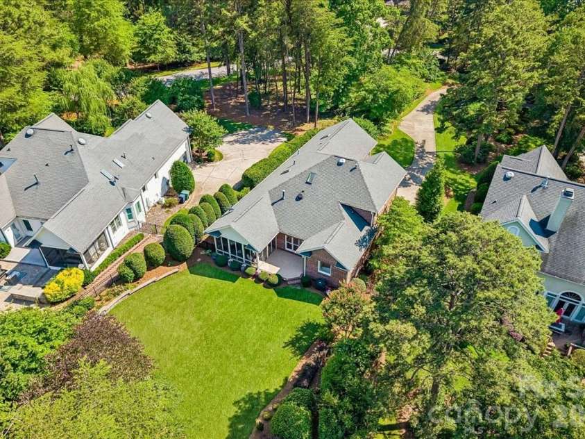 17229 Green Dolphin Lane, Cornelius, NC 28031.  MLS# CAR4396163, YatesRealty ID 32562. 