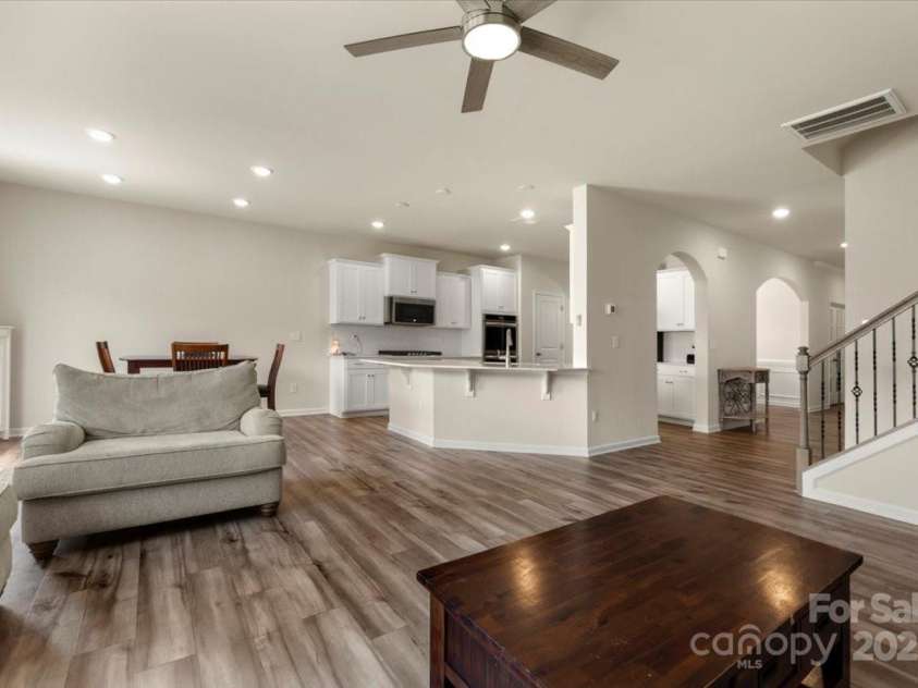 5542 Soft Shell Drive, Lancaster, SC 29720.  MLS# CAR4283498, YatesRealty ID 32562. 