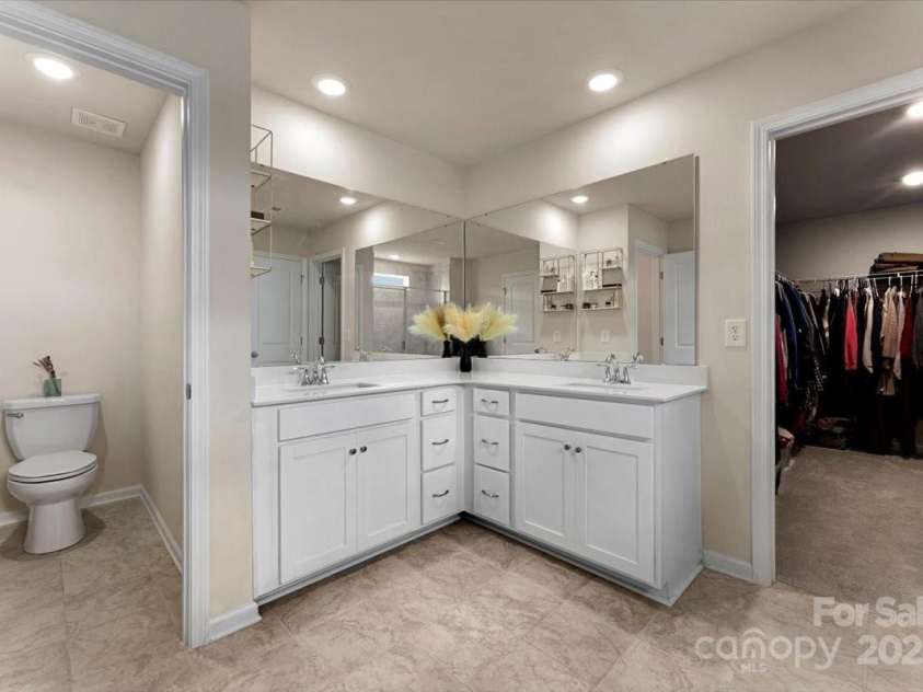 5542 Soft Shell Drive, Lancaster, SC 29720.  MLS# CAR4283498, YatesRealty ID 32562. 