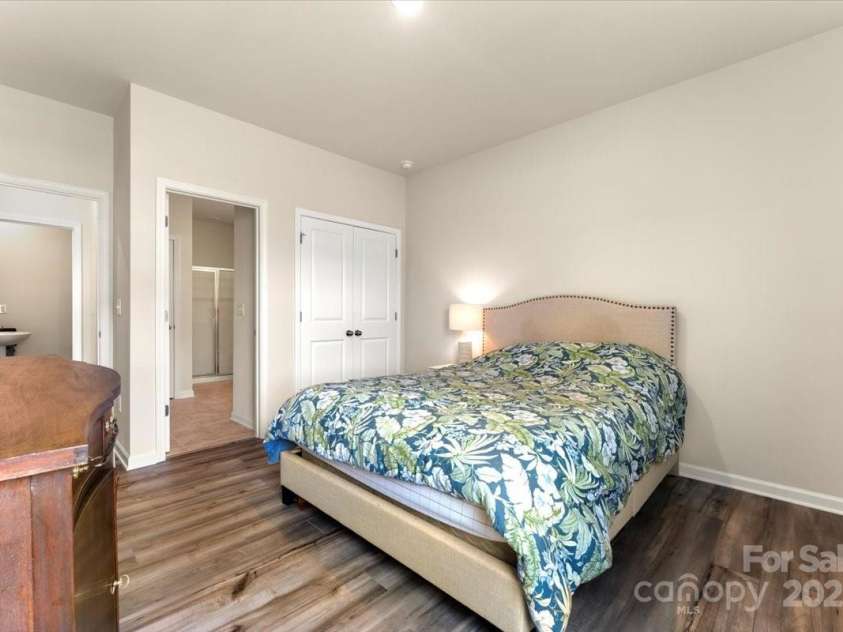 5542 Soft Shell Drive, Lancaster, SC 29720.  MLS# CAR4283498, YatesRealty ID 32562. Main floor bedroom