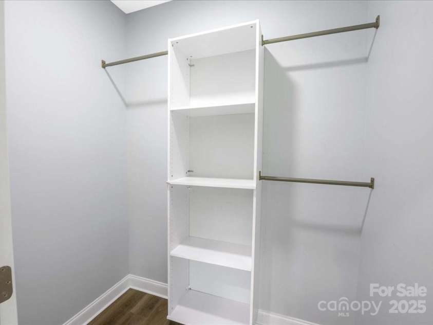 609 Maple Street, Chester, SC 29706.  MLS# CAR4280146, YatesRealty ID 32563. 