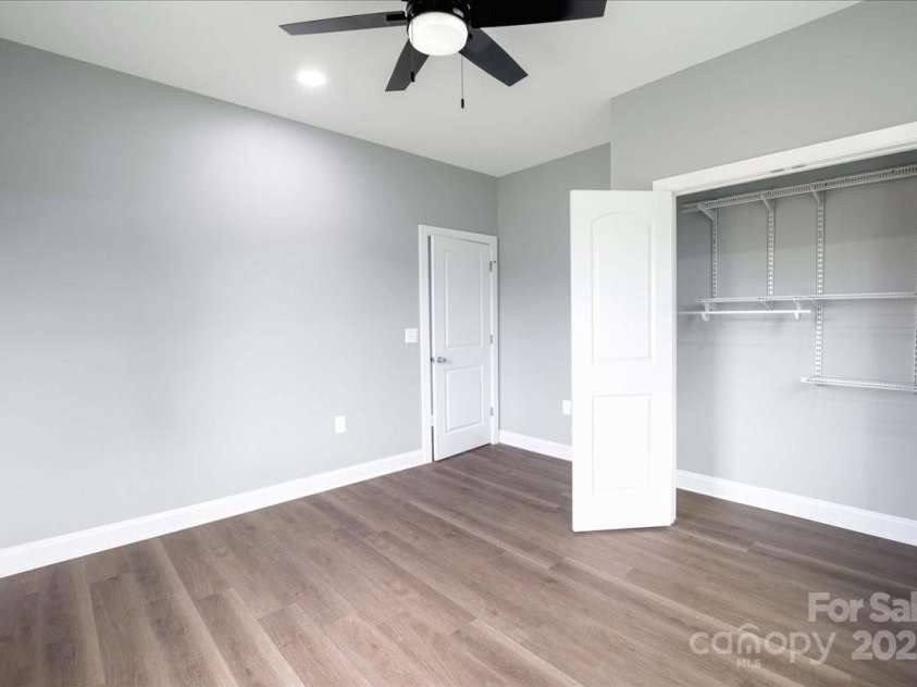 609 Maple Street, Chester, SC 29706.  MLS# CAR4280146, YatesRealty ID 32563. 