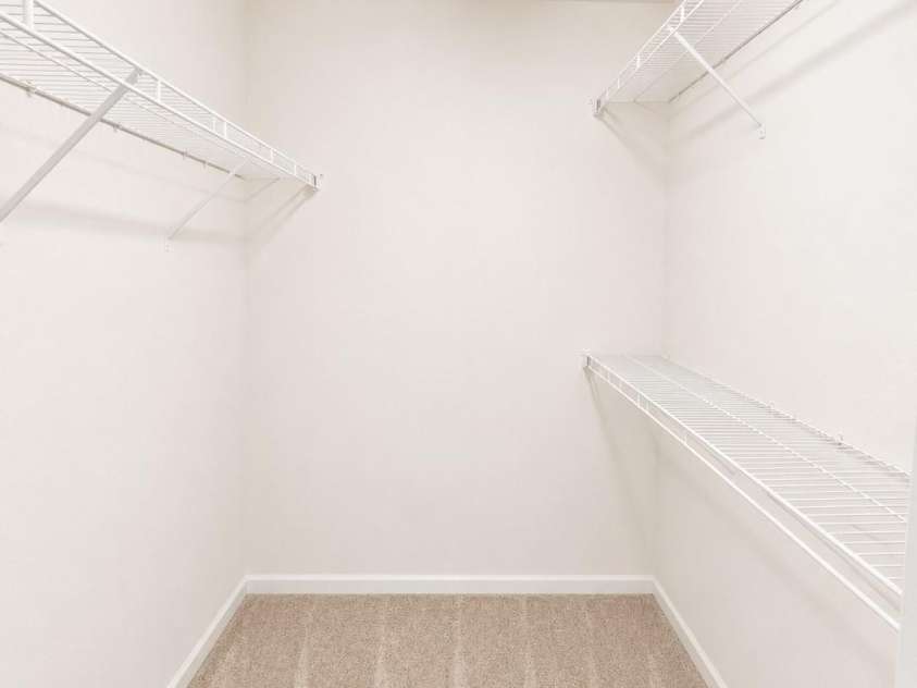 9815 Treeside Lane, Matthews, NC 28105.  MLS# CAR4395672, YatesRealty ID 32563. Owner Closet