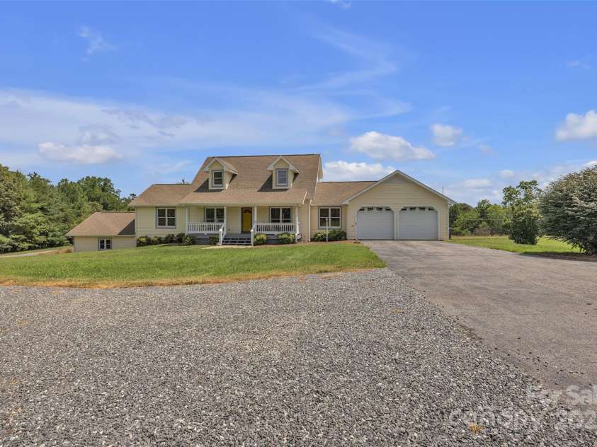 1144 Old Mountain Road, Statesville, NC 28677.  MLS# CAR4284201, YatesRealty ID 32564. 