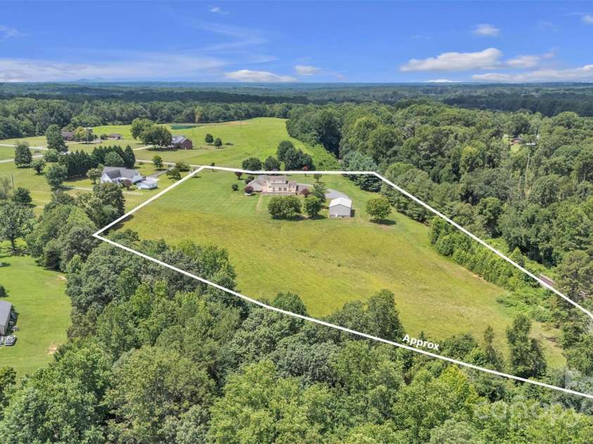 1144 Old Mountain Road, Statesville, NC 28677.  MLS# CAR4284201, YatesRealty ID 32564. 