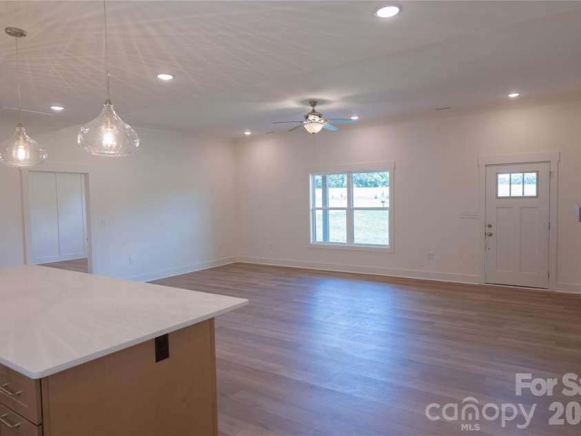 1643 Beamguard Road, Clover, SC 29710.  MLS# CAR4396109, YatesRealty ID 32565. 