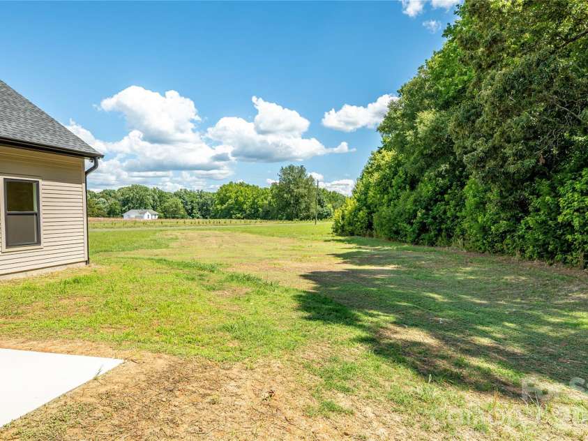 1643 Beamguard Road, Clover, SC 29710.  MLS# CAR4396109, YatesRealty ID 32565. 