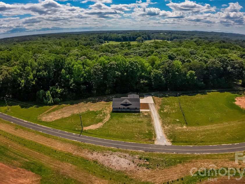 1643 Beamguard Road, Clover, SC 29710.  MLS# CAR4396109, YatesRealty ID 32565. 