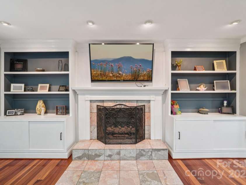 327 Johnson Dairy Road, Mooresville, NC 28115.  MLS# CAR4274848, YatesRealty ID 32565. 