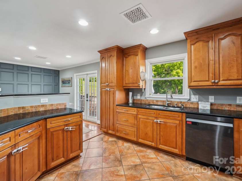 327 Johnson Dairy Road, Mooresville, NC 28115.  MLS# CAR4274848, YatesRealty ID 32565. 