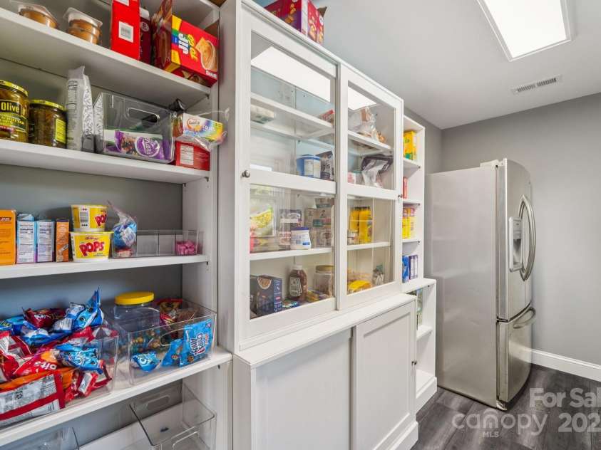 327 Johnson Dairy Road, Mooresville, NC 28115.  MLS# CAR4274848, YatesRealty ID 32565. 