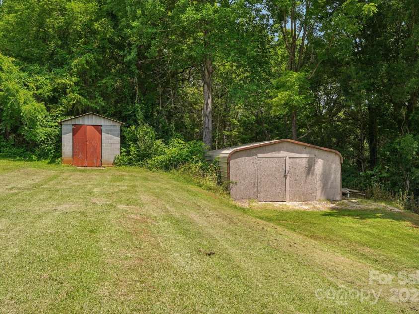 327 Johnson Dairy Road, Mooresville, NC 28115.  MLS# CAR4274848, YatesRealty ID 32565. 