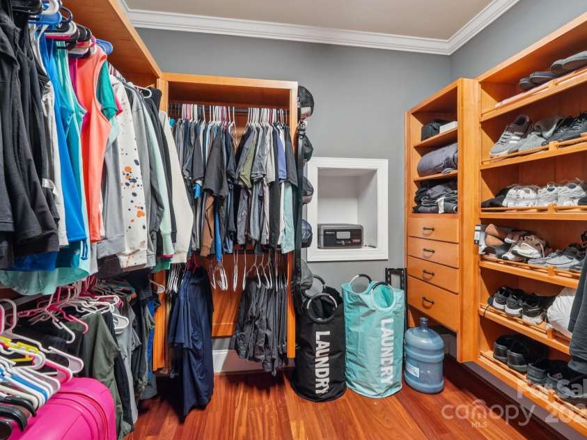 327 Johnson Dairy Road, Mooresville, NC 28115.  MLS# CAR4318110, YatesRealty ID 32565. 