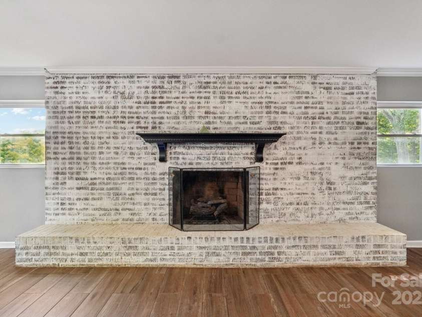 327 Johnson Dairy Road, Mooresville, NC 28115.  MLS# CAR4318110, YatesRealty ID 32565. 