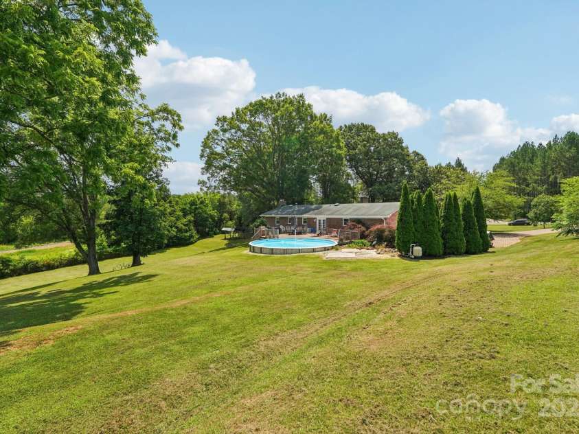 327 Johnson Dairy Road, Mooresville, NC 28115.  MLS# CAR4318110, YatesRealty ID 32565. 