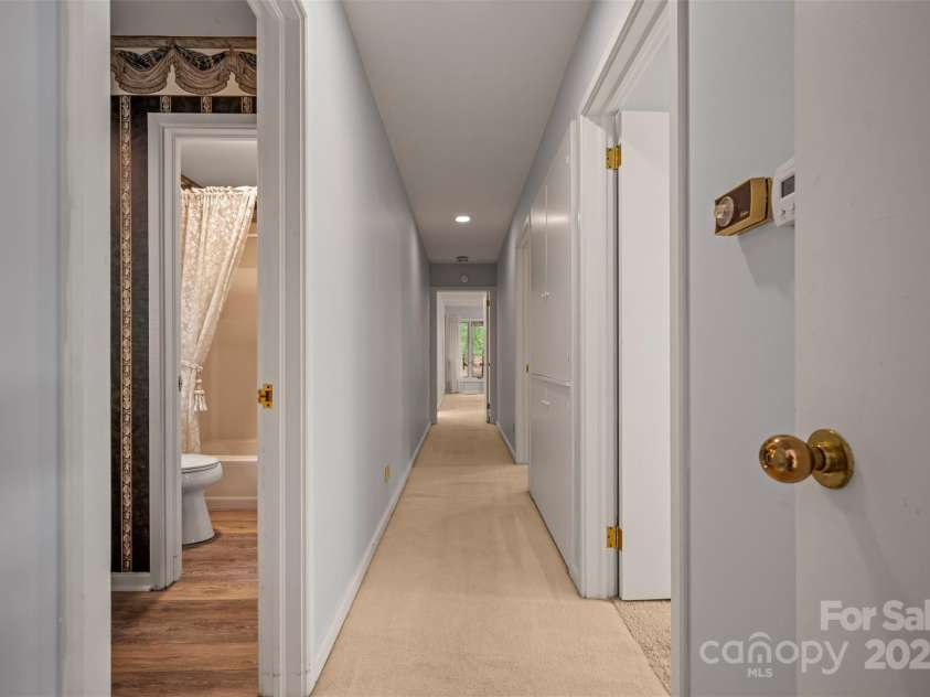 106 Blue Bird Lane, Tryon, NC 28782.  MLS# CAR4291454, YatesRealty ID 32566. 