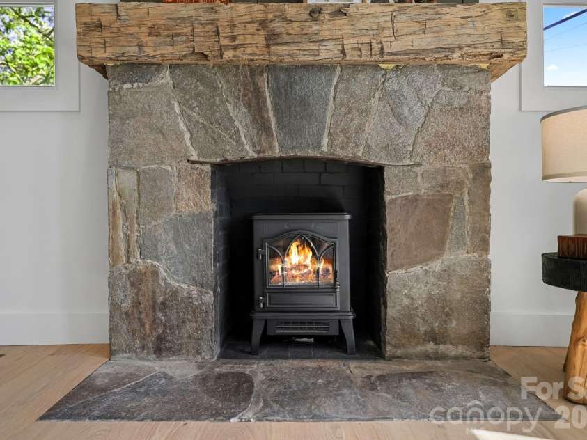 523 Harrison Avenue, Franklin, NC 28734.  MLS# CAR4396219, YatesRealty ID 32566. 
