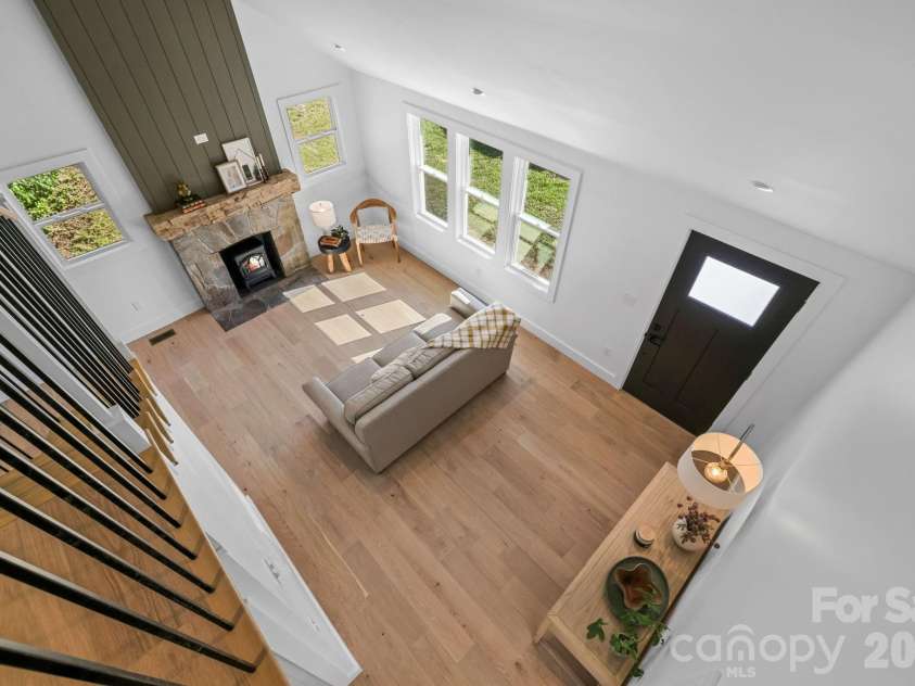 523 Harrison Avenue, Franklin, NC 28734.  MLS# CAR4396219, YatesRealty ID 32566. 