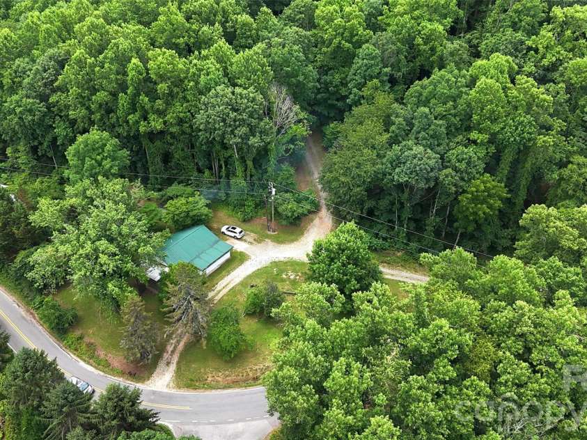 400 & 402 Sharon Road, Fairview, NC 28730.  MLS# CAR4397004, YatesRealty ID 32568. 