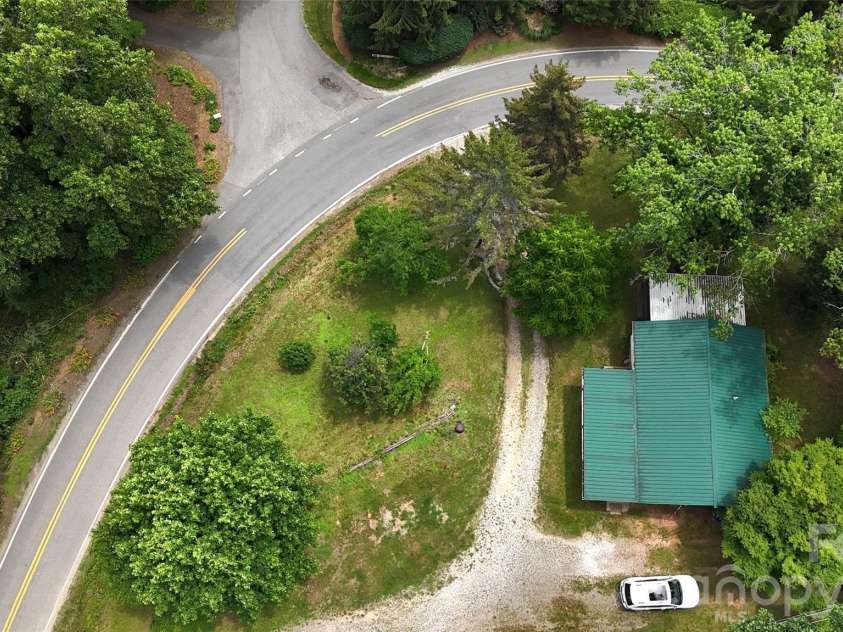 400 & 402 Sharon Road, Fairview, NC 28730.  MLS# CAR4397004, YatesRealty ID 32568. 