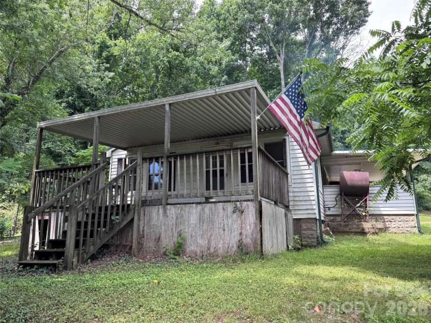 400 & 402 Sharon Road, Fairview, NC 28730.  MLS# CAR4397004, YatesRealty ID 32568. 