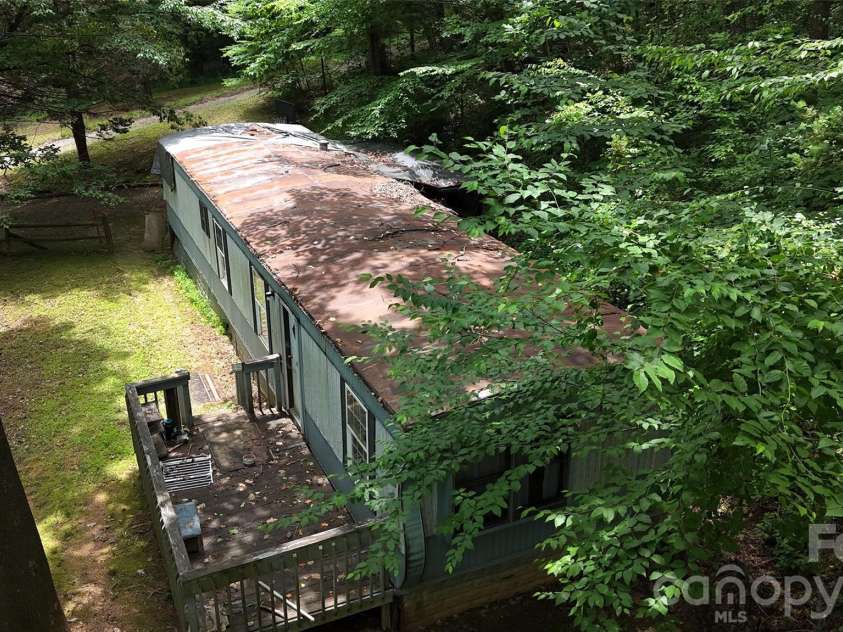 400 & 402 Sharon Road, Fairview, NC 28730.  MLS# CAR4397004, YatesRealty ID 32568. 