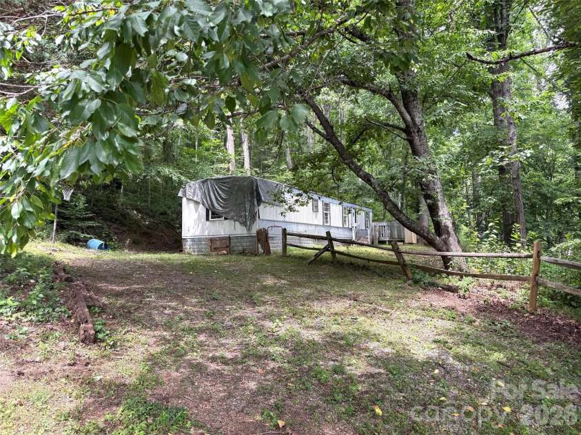 400 & 402 Sharon Road, Fairview, NC 28730.  MLS# CAR4397004, YatesRealty ID 32568. 