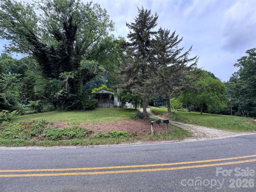 400 & 402 Sharon Road, Fairview, NC 28730.  MLS# CAR4397004, YatesRealty ID 32568. 
