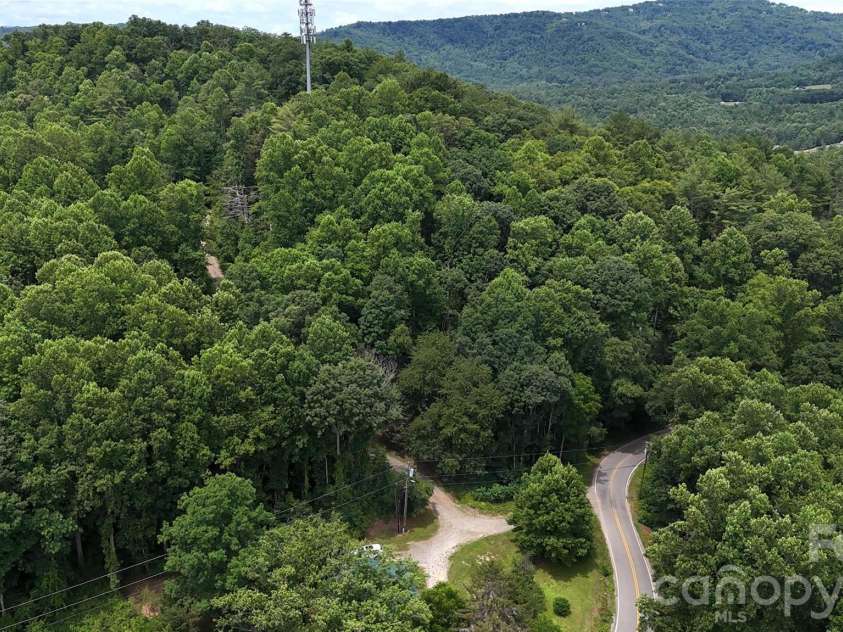 400 & 402 Sharon Road, Fairview, NC 28730.  MLS# CAR4397004, YatesRealty ID 32568. 