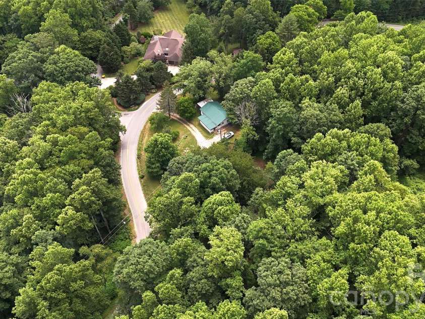 400 & 402 Sharon Road, Fairview, NC 28730.  MLS# CAR4397004, YatesRealty ID 32568. 
