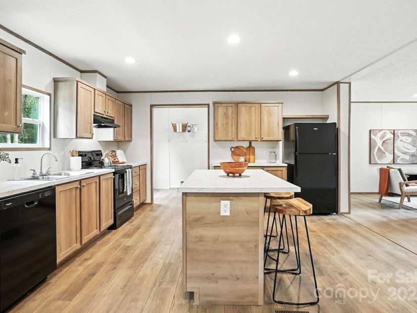 161 Crepe Myrtle Lane, Wadesboro, NC 28170.  MLS# CAR4278940, YatesRealty ID 32569. Kitchen