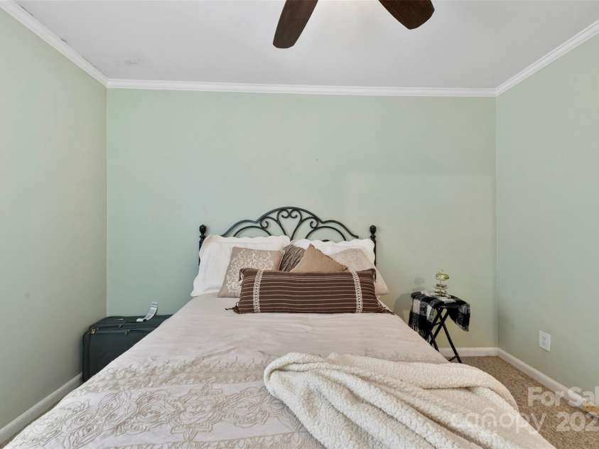 207 Sims Street, Kings Mountain, NC 28086.  MLS# CAR4240504, YatesRealty ID 3257. 