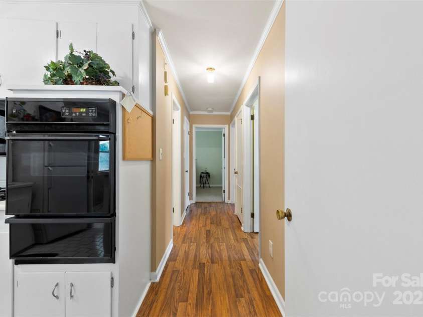 207 Sims Street, Kings Mountain, NC 28086.  MLS# CAR4240504, YatesRealty ID 3257. 