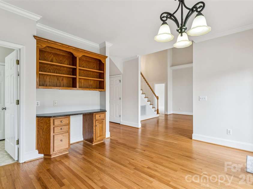 219 Falcon Ridge, Matthews, NC 28104.  MLS# CAR4352730, YatesRealty ID 3257. 