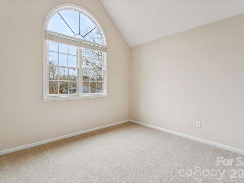 219 Falcon Ridge, Matthews, NC 28104.  MLS# CAR4352730, YatesRealty ID 3257. 